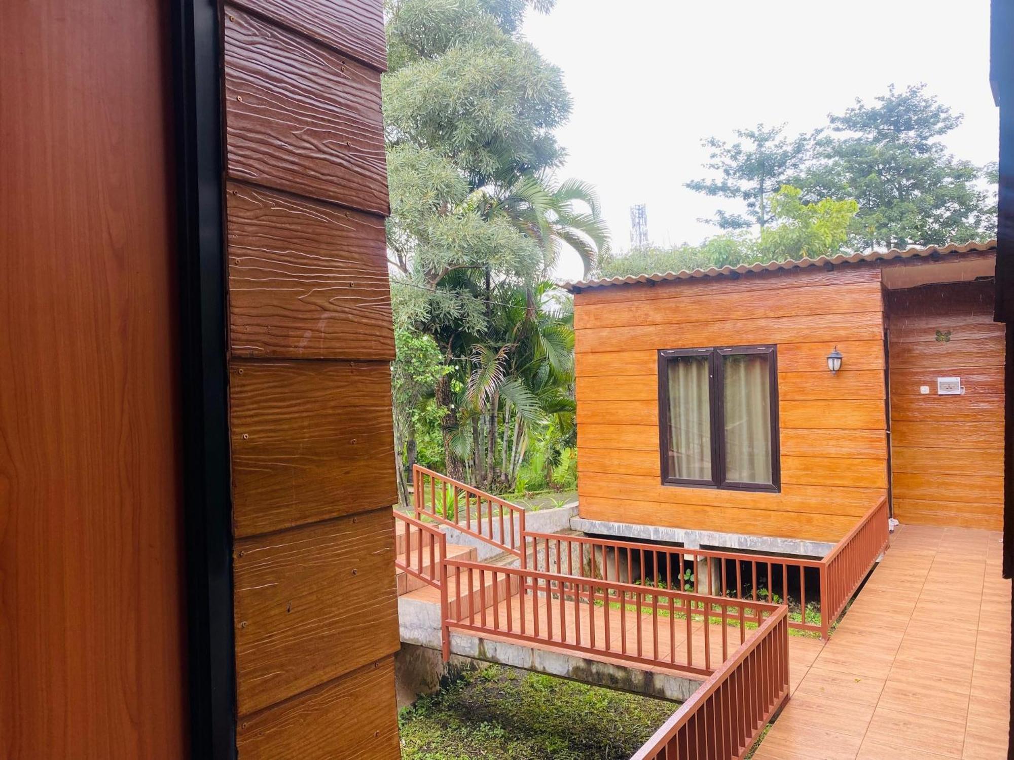 Reddoorz Syariah Near Wisata Durensewu Pandaan Jetak Exterior photo